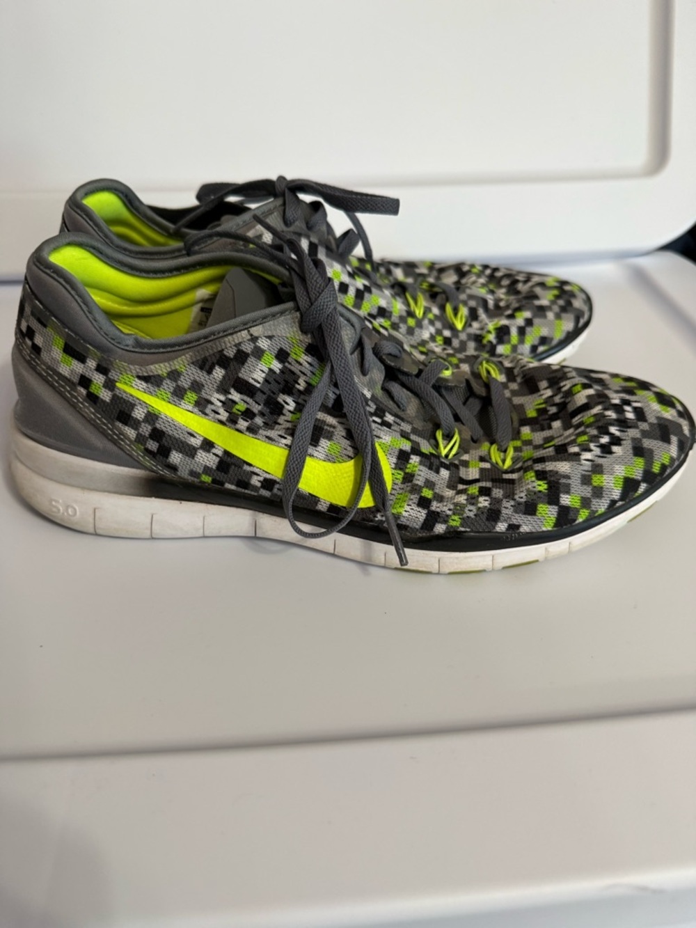 Nike Free 5.0 TR Fit 5 Women's Mesh Volt Size 11 - Picture 2 of 8